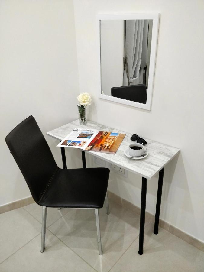 Central Rooms - Near Valletta & Sliema - Best Bus Lines Hamrun 외부 사진