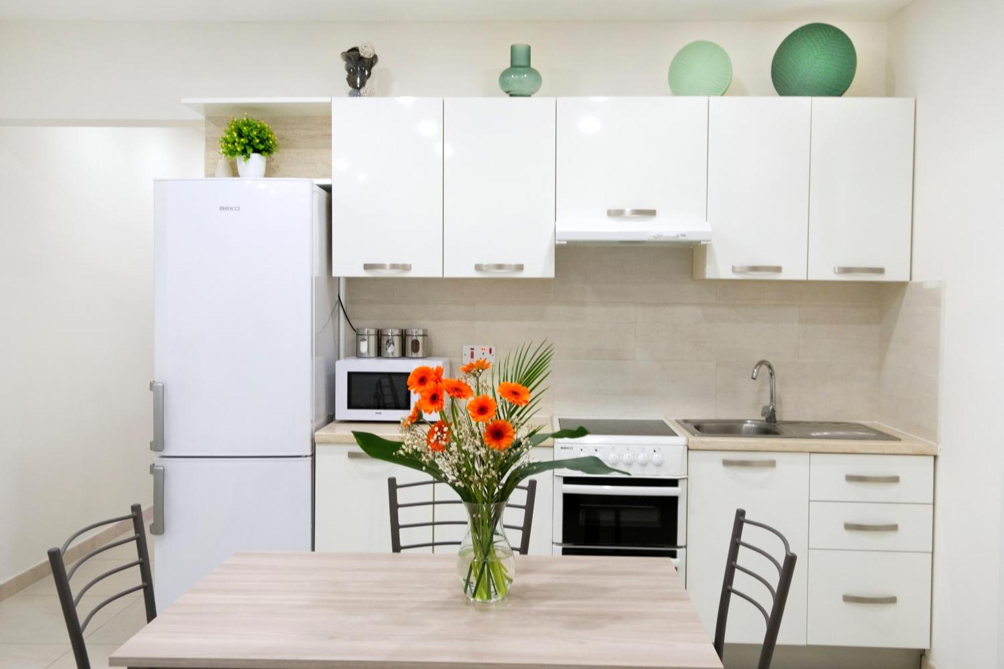 Central Rooms - Near Valletta & Sliema - Best Bus Lines Hamrun 외부 사진
